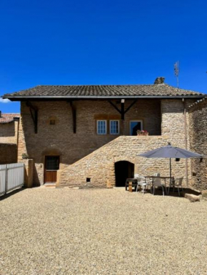 La Maison du Puy in Chaintré for 4 people